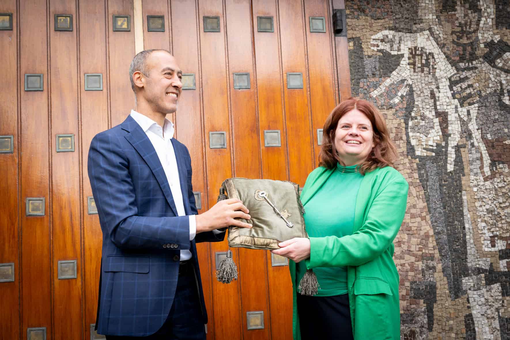 Het Steiger becomes home of Museum Rotterdam Museum Rotterdam has received the keys to Het Steiger, the future home of the city museum in the historic heart of Rotterdam.