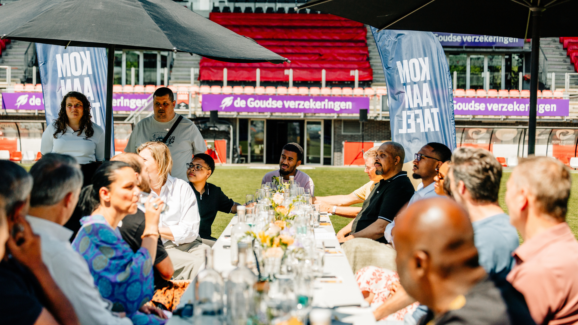 Sparta Rotterdam hosts talks on youth poverty
